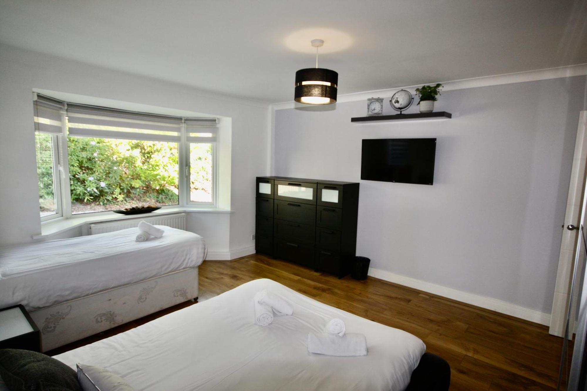 Four Corners Holiday Home Hot Tub & Sauna Ferndown Exterior foto